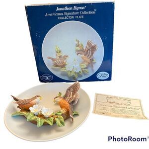 Vintage Jonathan Byron 3D Beautiful Robin Grouping 1988 Collectors Plate